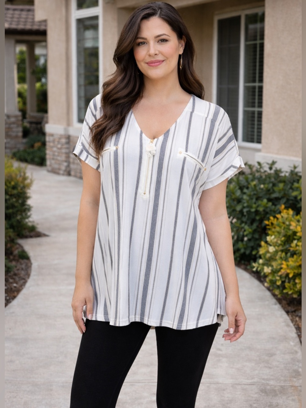Flower and Feather Women’s Flowy Striped Top Blouse with Zipper Detail Size 2XL